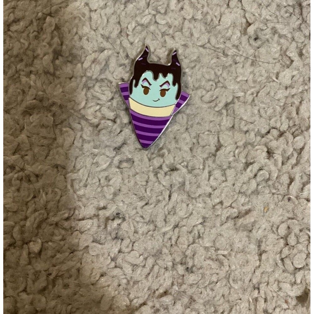 Maleficent - Munchling Series 1 Pin - Disney Parks Munchkins Ice cream Cone